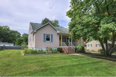 414 S Madison Ave, Dunellen, NJ 08812 - Photo 1