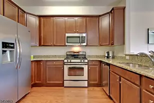406 Waterview Ct, Hanover Township, NJ 07927 - Photo 1