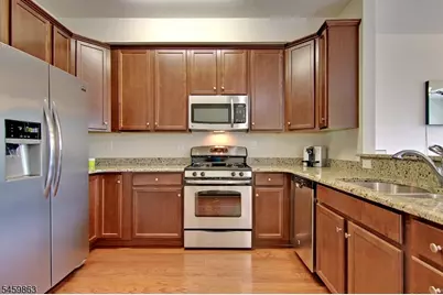 406 Waterview Ct, Hanover Township, NJ 07927 - Photo 8