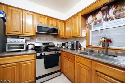 116 Chapel St, Newark, NJ 07105 - Photo 6
