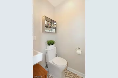 35 Essex Ave, Bloomfield, NJ 07003 - Photo 28