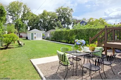 35 Essex Ave, Bloomfield, NJ 07003 - Photo 6