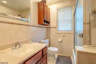 10 Marshall St, West Caldwell, NJ 07006 - Photo 12