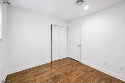 23 Hampshire Rd, Paramus, NJ 07652 - Photo 14