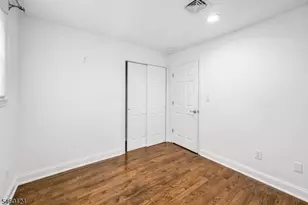 23 Hampshire Rd, Paramus, NJ 07652 - Photo 14