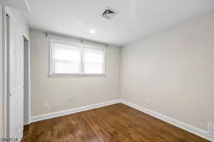23 Hampshire Rd, Paramus, NJ 07652 - Photo 20