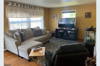 55 Hillside Dr, Hamburg, NJ 07419 - Photo 4