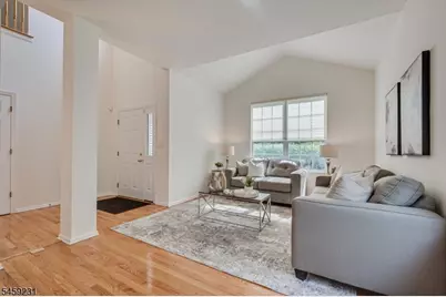 4 Avery Ct, Bridgewater, NJ 08807 - Photo 10