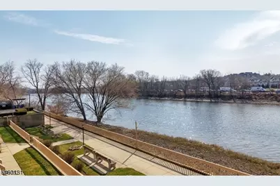 651 Riverside Ave #B13, Lyndhurst Township, NJ 07071 - Photo 4
