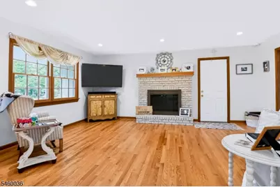 7 Pinewood Ct, Raritan Township, NJ 08822 - Photo 10