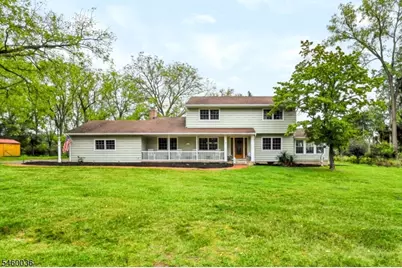 7 Pinewood Ct, Raritan Township, NJ 08822 - Photo 2