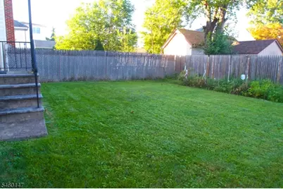 426 Laurita St, Linden, NJ 07036 - Photo 18