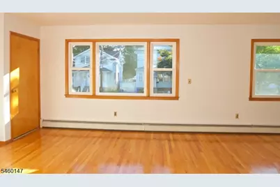 426 Laurita St, Linden, NJ 07036 - Photo 2