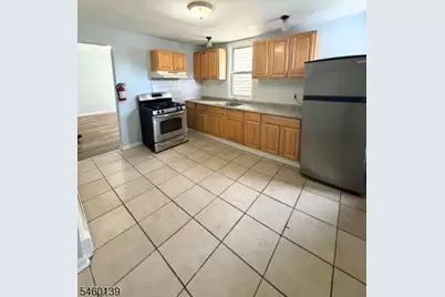 1060 Bond St #2, Elizabeth, NJ 07201 - Photo 4
