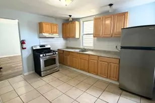 1060 Bond St, Elizabeth, NJ 07201 - Photo 4
