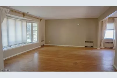 8 Mountain Way S, West Orange Township, NJ 07052 - Photo 4