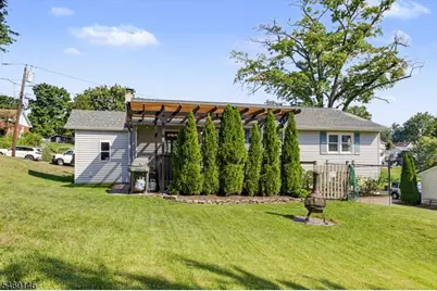 807 Brooklyn Ave, Raritan, NJ 08869 - Photo 40