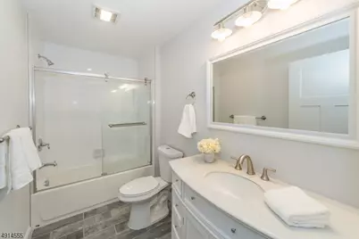 18 Chaz Way #18, Fairfield, NJ 07004 - Photo 20
