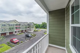 18 Chaz Way, Fairfield, NJ 07004 - Photo 24
