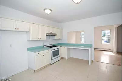 23 Lagrange Street, Raritan, NJ 08869 - Photo 6