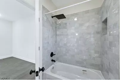 392 S 19th St, Newark, NJ 07103 - Photo 18