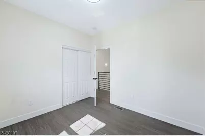 392 S 19th St, Newark, NJ 07103 - Photo 10