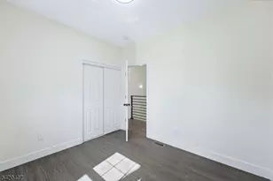392 S 19th St, Newark, NJ 07103 - Photo 10