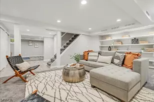 52 Warfield St, Montclair, NJ 07043 - Photo 32
