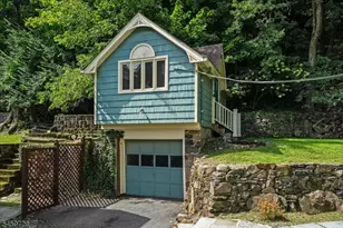 52 Warfield St, Montclair, NJ 07043 - Photo 38