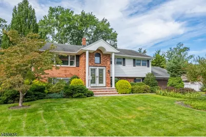 14 Jaclyn Dr, East Hanover Township, NJ 07936 - Photo 2