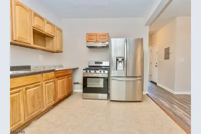 186 N 17th St #1, East Orange, NJ 07017 - Photo 2