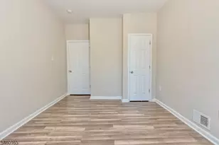 186 N 17th St, East Orange, NJ 07017 - Photo 14