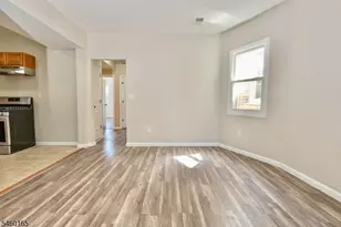 186 N 17th St, East Orange, NJ 07017 - Photo 16