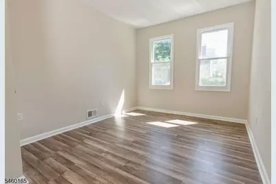 186 N 17th St #1, East Orange, NJ 07017 - Photo 12