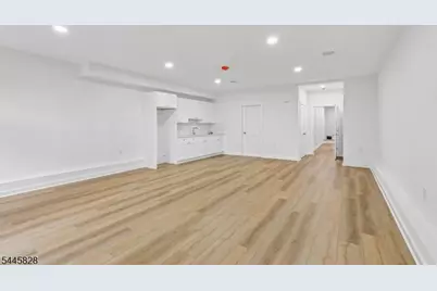 7 Terrace Pl, Belleville, NJ 07109 - Photo 8
