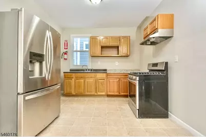 186 N 17th St #2, East Orange, NJ 07017 - Photo 2