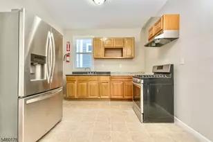 186 N 17th St, East Orange, NJ 07017 - Photo 2