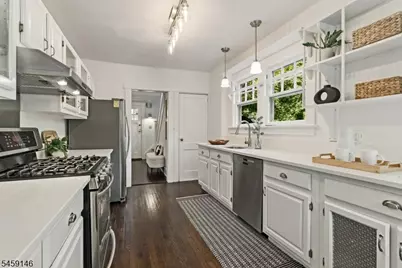 106 Wildwood Ave, Montclair, NJ 07043 - Photo 14