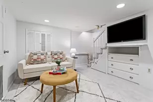 106 Wildwood Ave, Montclair, NJ 07043 - Photo 32