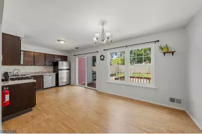 35 Byrnes Ln, Sayreville Boro, NJ 08872 - Photo 12