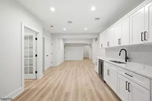 25 Claremont Ave, Livingston, NJ 07039 - Photo 30