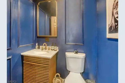 65 Glenwood Ave, East Orange, NJ 07017 - Photo 12