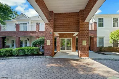 100-215 Ridgewood Rd #215, Washington Township, NJ 07676 - Photo 2