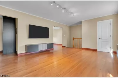 16B W Roselle Ave #B, Roselle Park, NJ 07204 - Photo 6