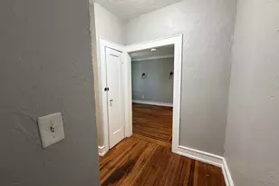 17 Elwood Pl Apt, Newark, NJ 07104 - Photo 2