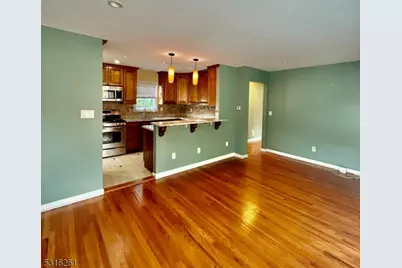 17 Pilgrim Ct #2, Bloomfield, NJ 07003 - Photo 1