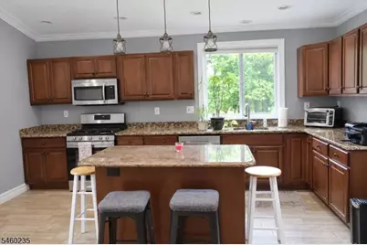 634 Vosseller Ave, Bridgewater, NJ 08805 - Photo 14