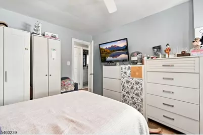 345 E Clay Ave, Roselle Park, NJ 07204 - Photo 18