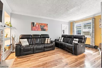345 E Clay Ave, Roselle Park, NJ 07204 - Photo 8
