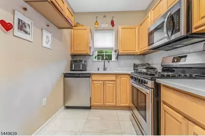 17 William Martin Way #17, Flemington, NJ 08822 - Photo 8